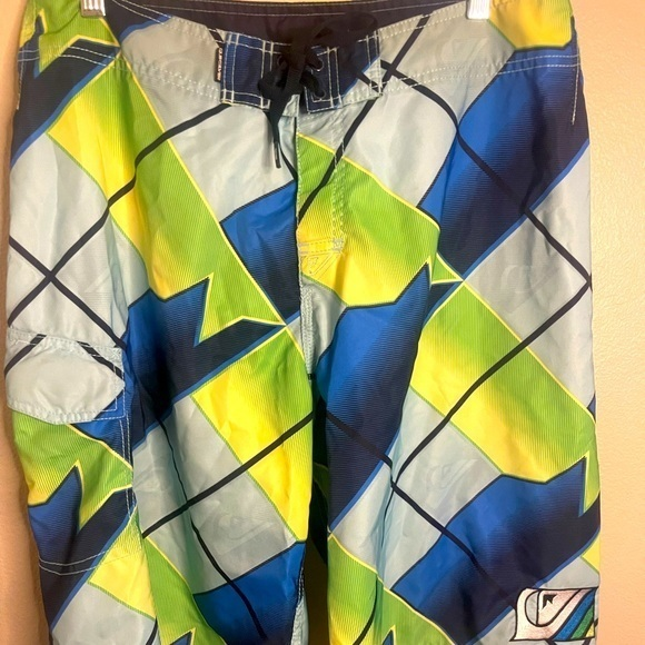 Quiksilver Men’s Board Shorts Swim‎ Trunks size 34 - Picture 1 of 5